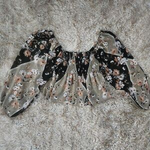 By Together Off Shoulder Smocked Bust Lantern Sleeve‎ Cropped Top Size Medium